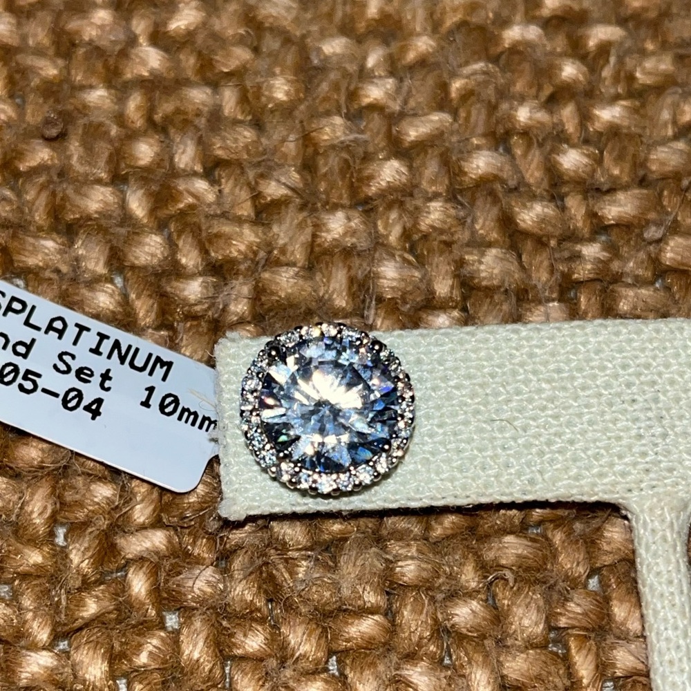 Round Halo CZ Stud Earrings - 10mm